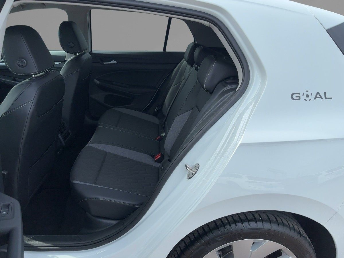 Volkswagen Golf - Bild 10