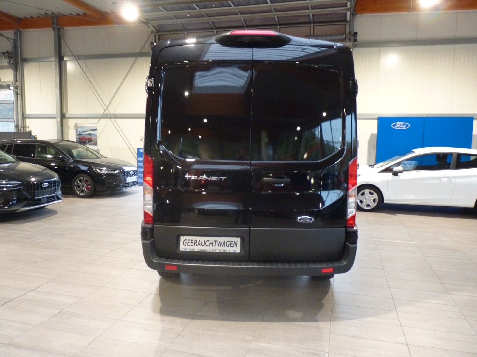 Fahrzeugabbildung Ford Transit Kasten 350 L2 Trend Navigation