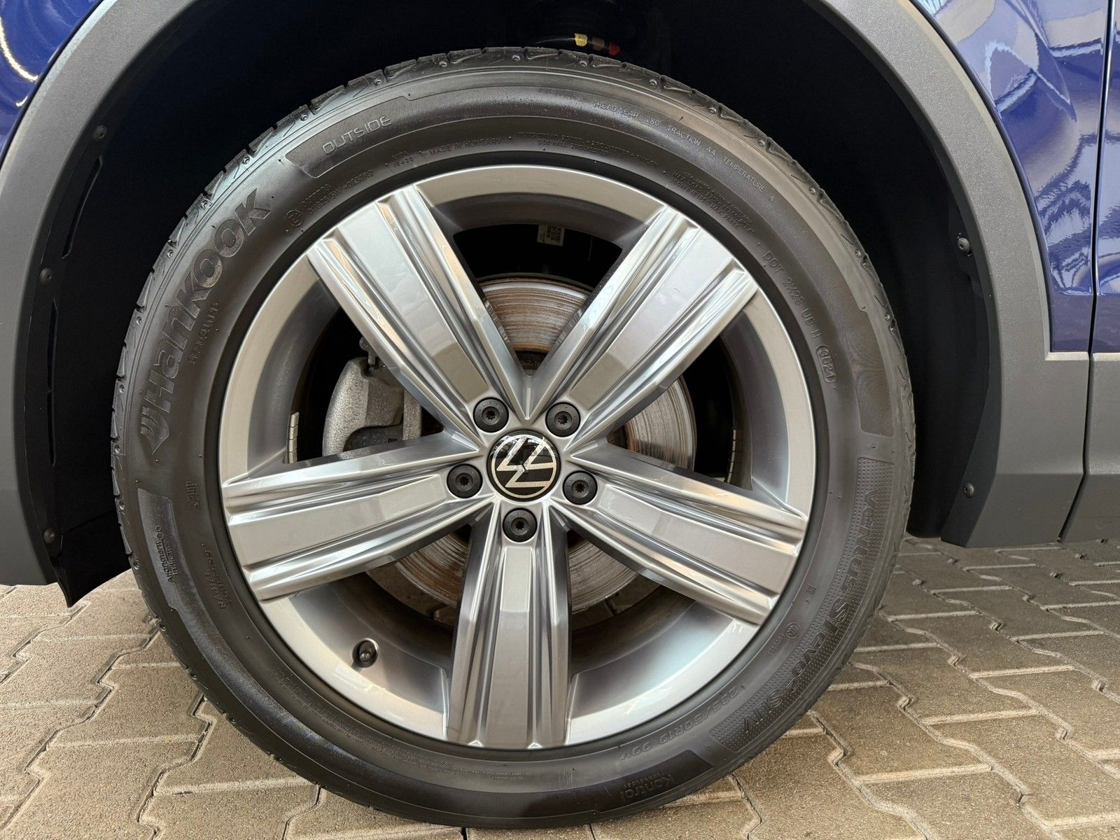 Fahrzeugabbildung Volkswagen Tiguan Allspace 2,0 TDI Elegance + AHK+Navi+Kame