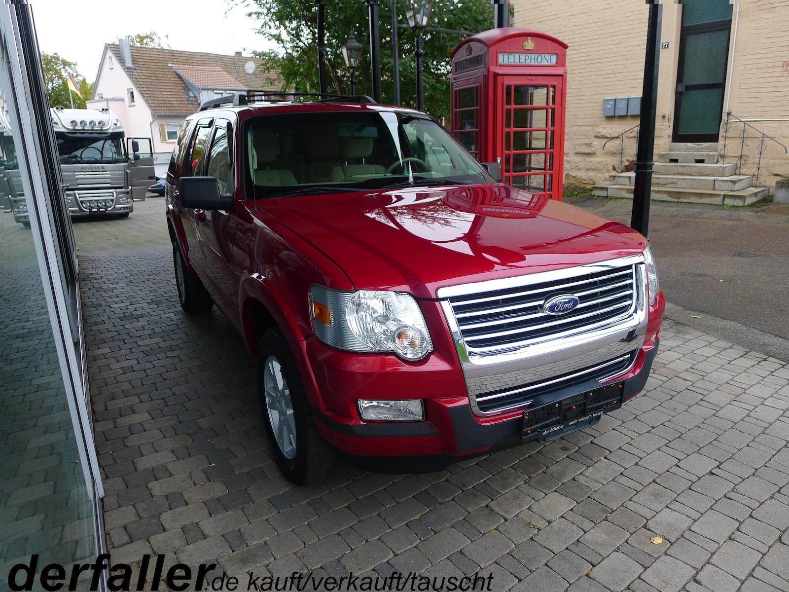 Ford Explorer XLT V8 4x4