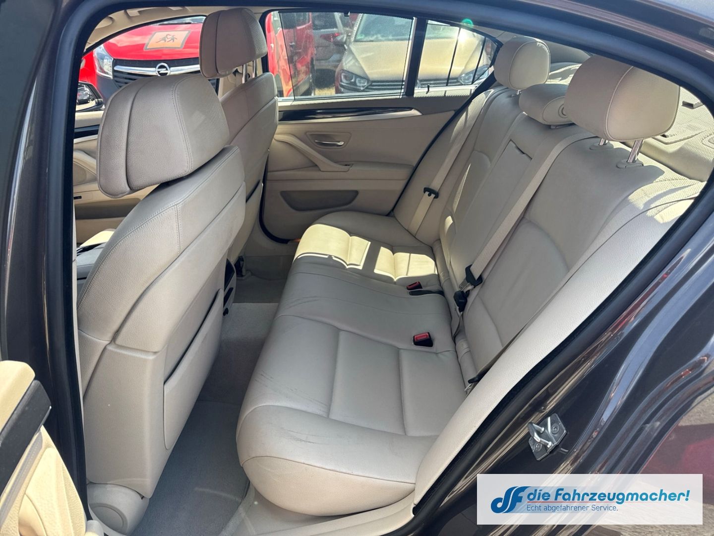 Fahrzeugabbildung BMW 523 i AHK-el. klappb. Navi Soundsystem *EXPORT