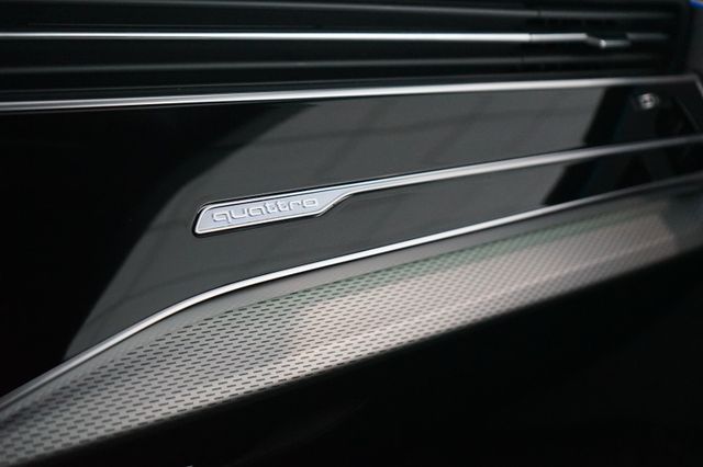Audi Q8 60 TFSI e | Pano | HuD | B&O | Laser | SOFORT