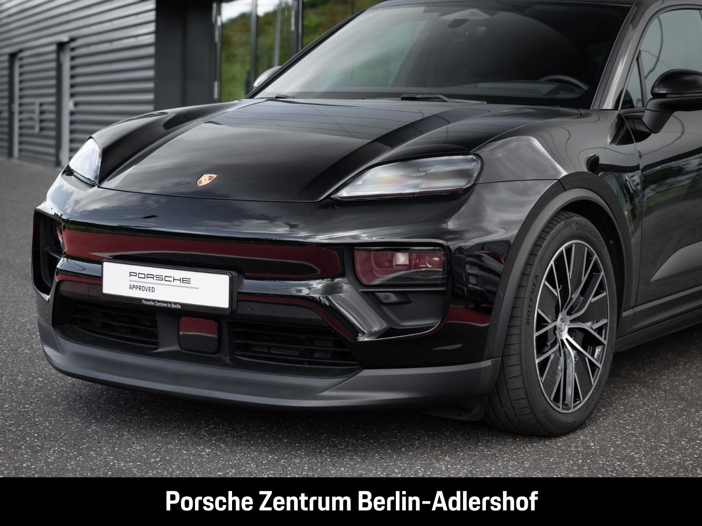 Porsche Macan 4 InnoDrive HA-Lenkung HeadUp Luftfederung foto 8