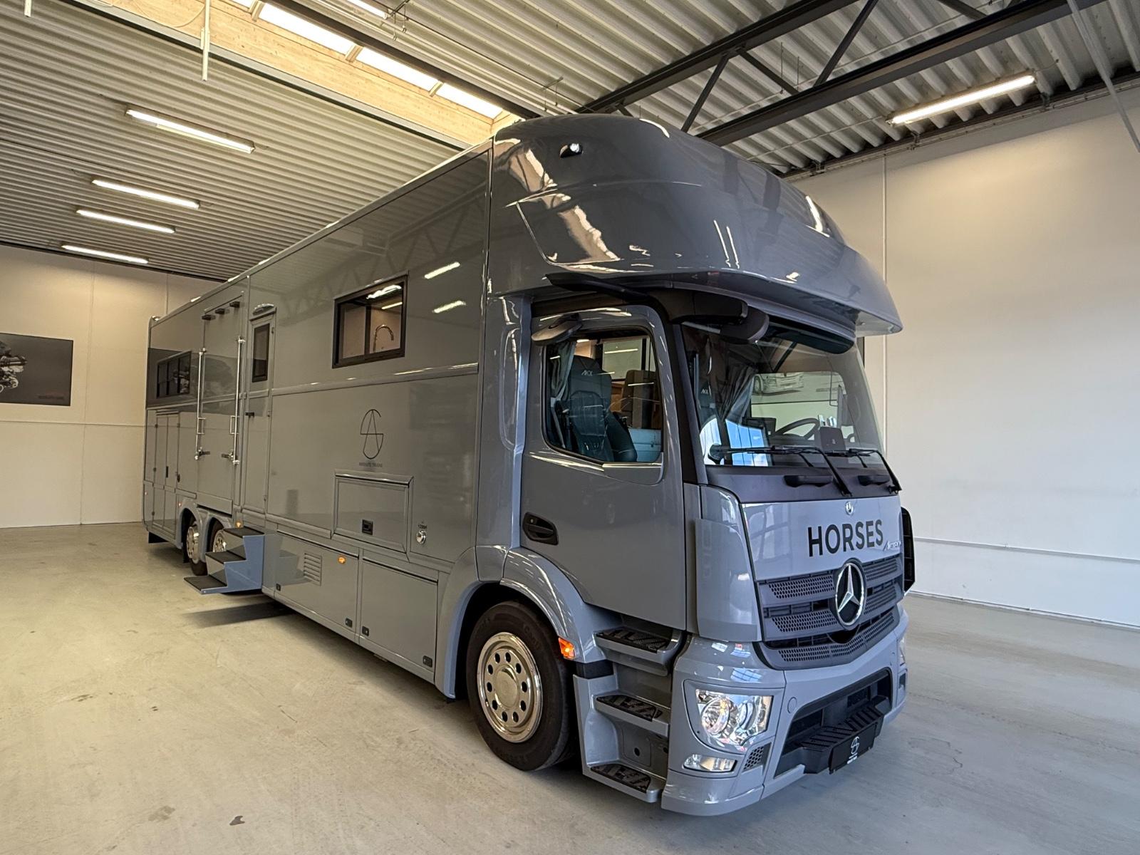 Mercedes-Benz Actros 2640 AKX 6 HORSES POP-OUT