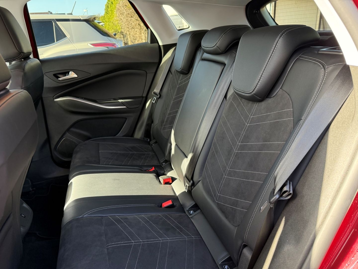 Fahrzeugabbildung Opel Grandland GS 1.5 D mit Sitzheizung+Kamera