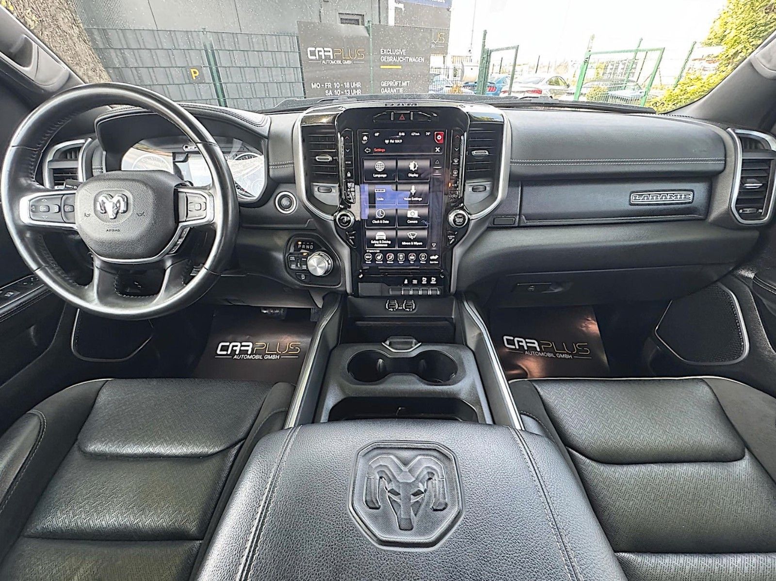 Fahrzeugabbildung Dodge RAM 5.7 V8 HEMI LARAMIE Night 4x4 eTorq Tesla