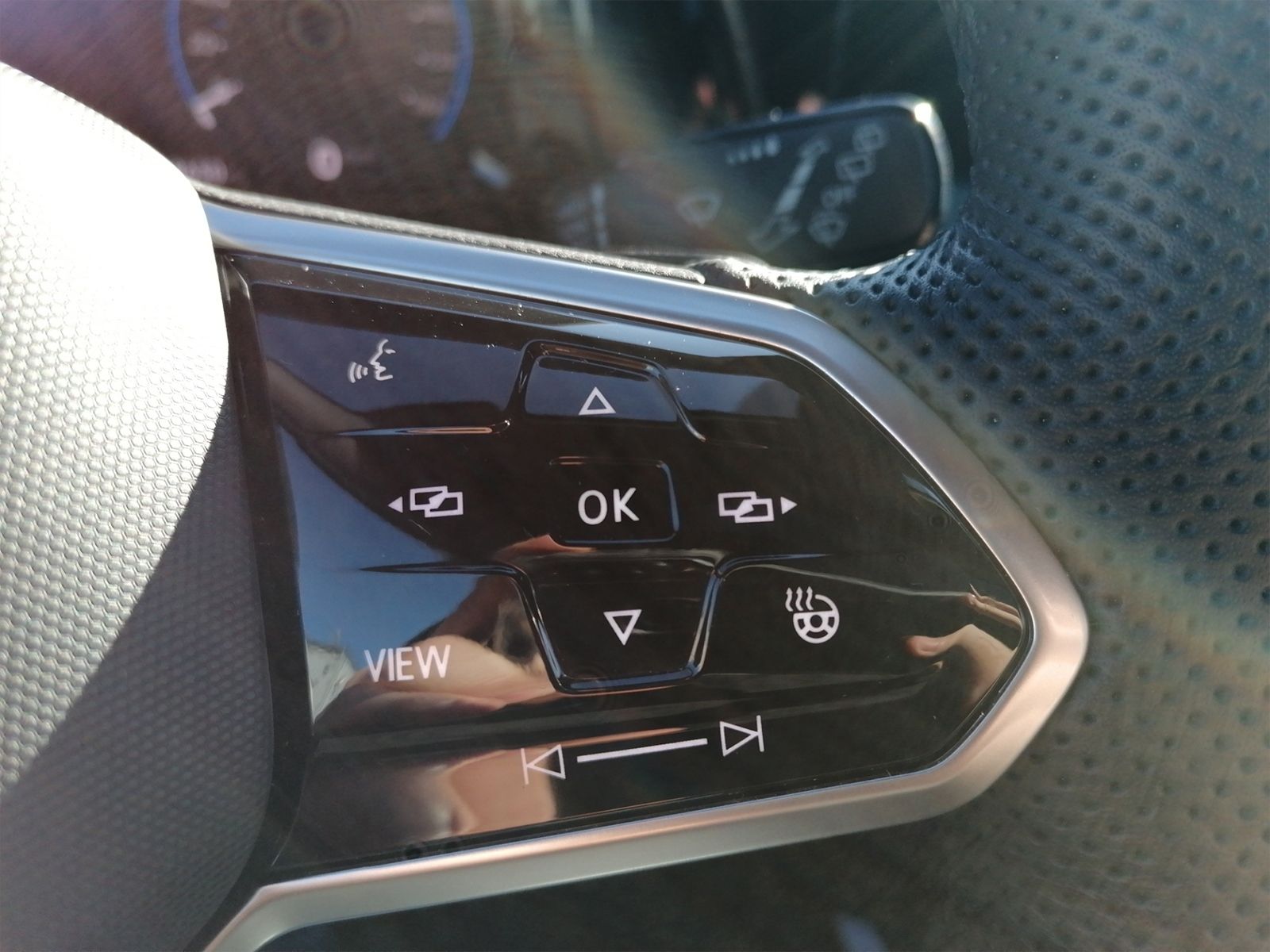 Golf VIII GTD DSG KAMERA+PANO+HARMAN-KARDON