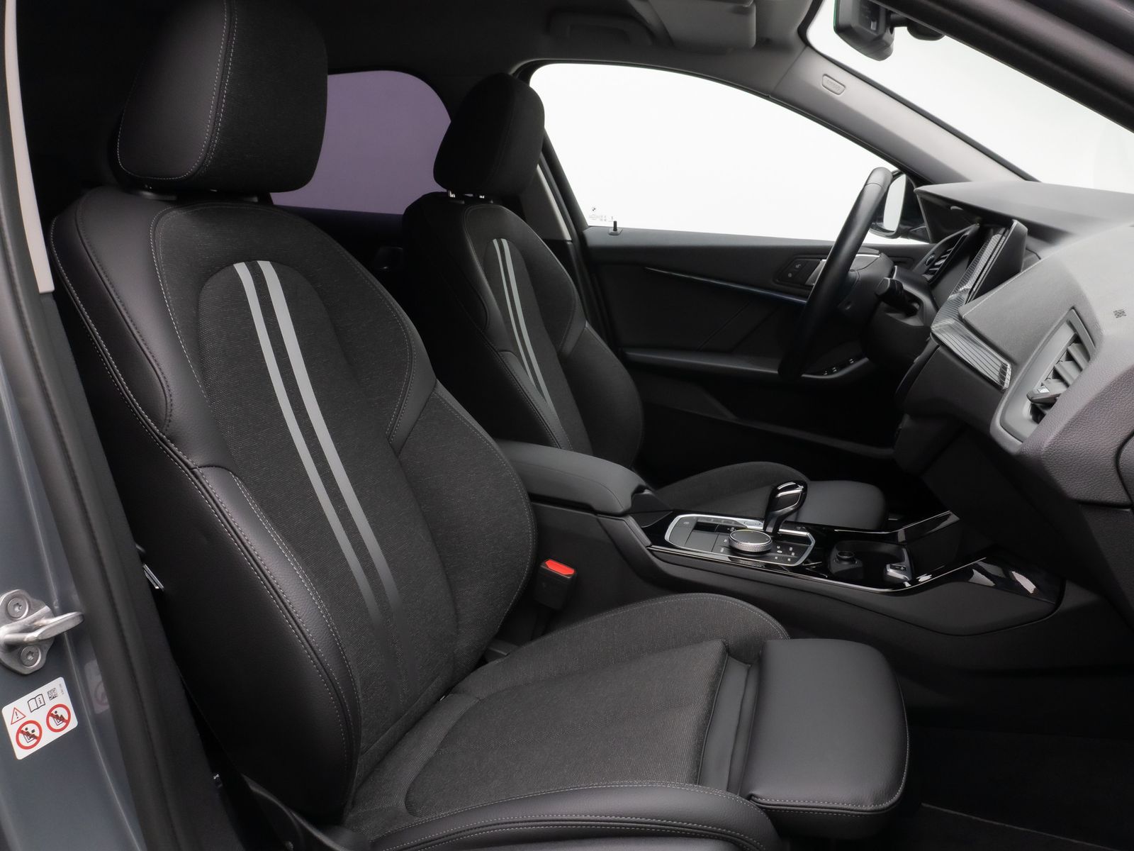 Fahrzeugabbildung BMW 118i Sport Line DAB HiFi Lenkrhz Fernlichtassist