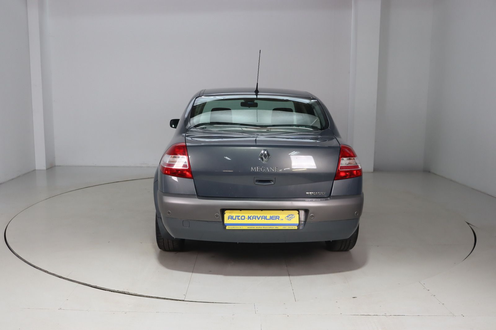 Fahrzeugabbildung Renault Megane 1.6 16V Dynamique HU/AU 09.27