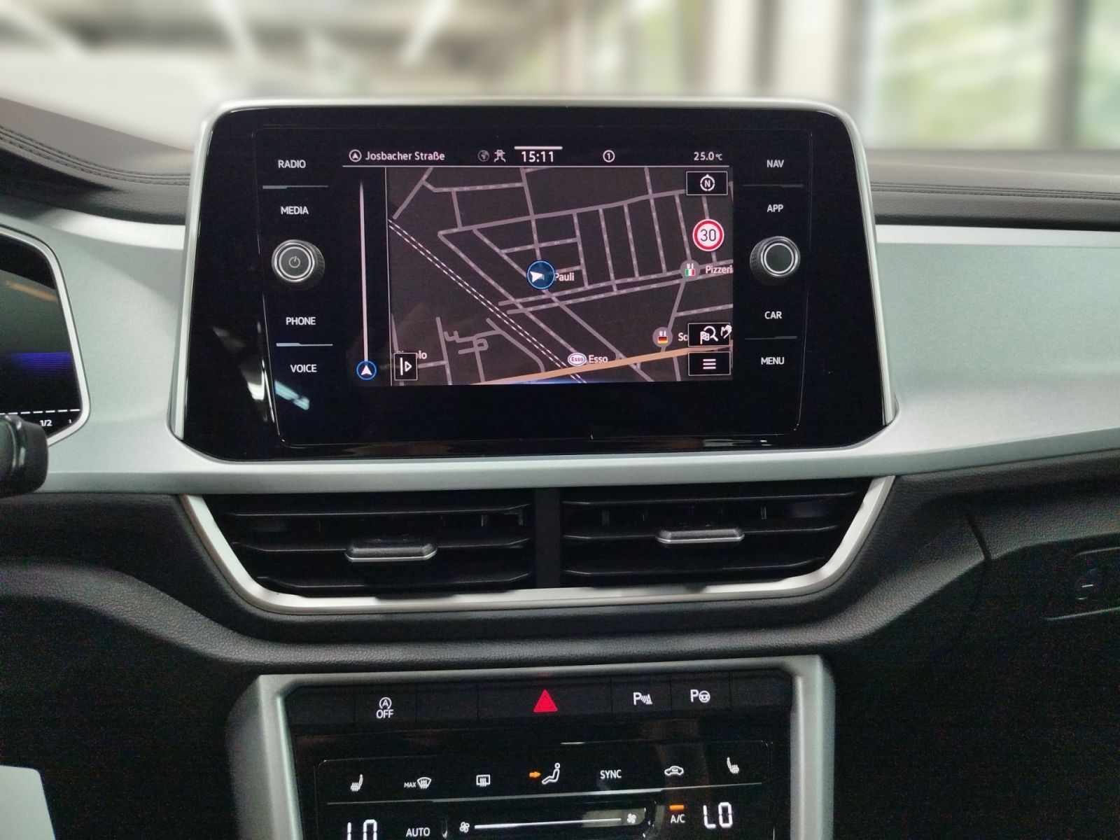 Volkswagen T-Roc - Bild 10