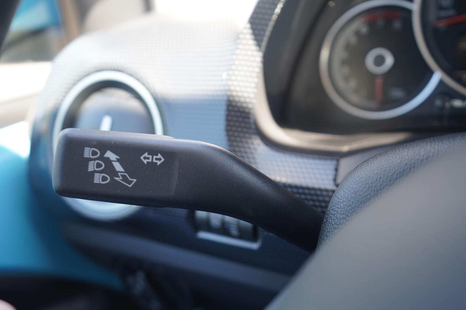 Volkswagen Up 1.0 move up! Sitzheizung Bluetooth Klima DAB, миниатюра 21