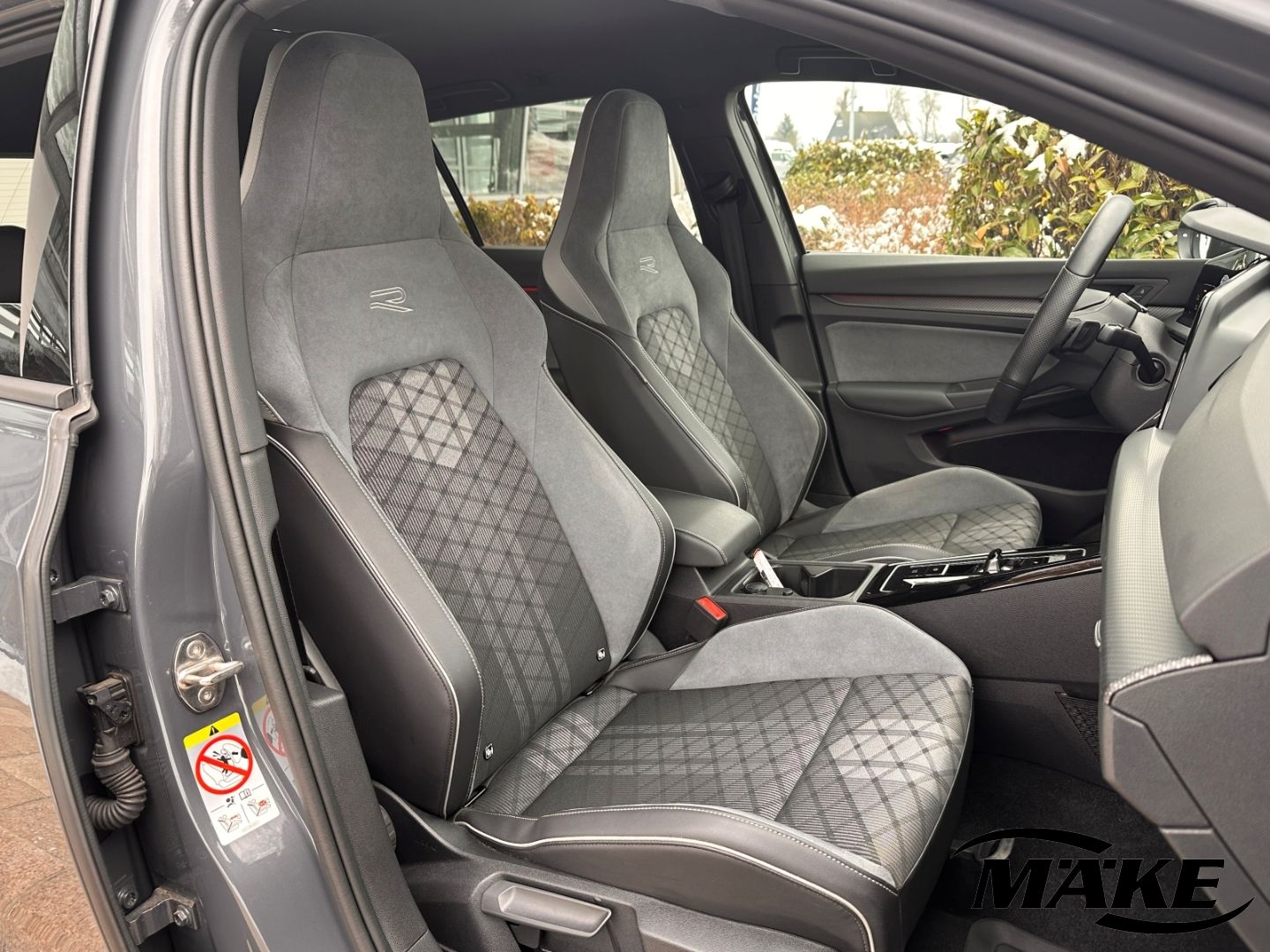 Golf Variant R-Line 2.0 TSI DSG ACC LED AHV NAV 