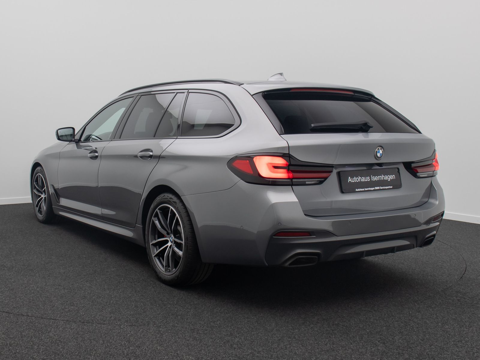 Fahrzeugabbildung BMW 530d M Sport DAB Kamera Laser AHK Komfort Alarm