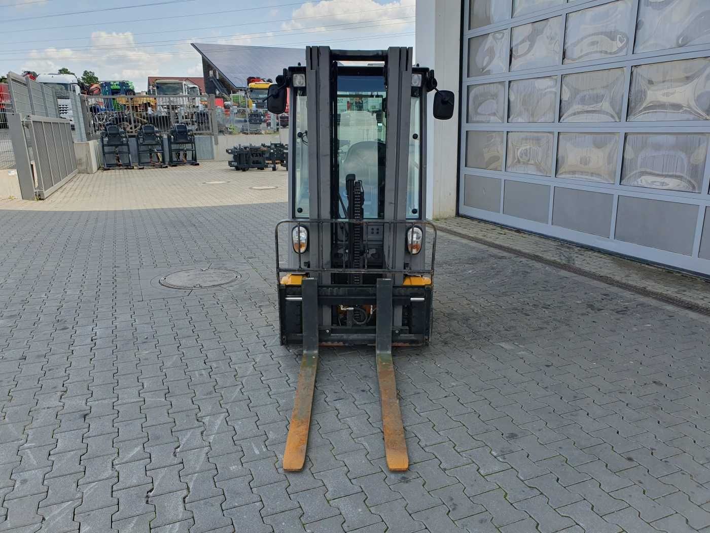 Fahrzeugabbildung Jungheinrich EFG 215 / Triplex: 4.25m! / SS / nur 2.184h!