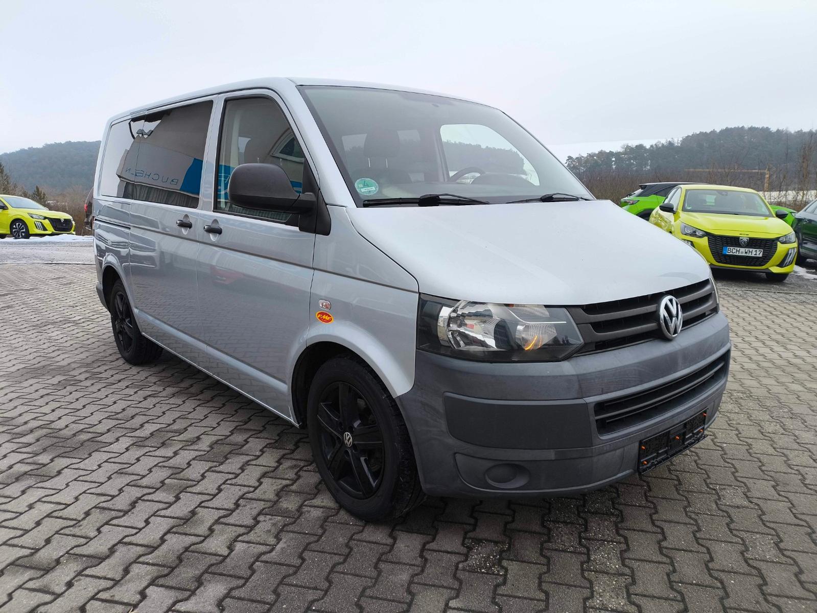 Volkswagen T5 Kombi 2.0 TDI FL 140 PS Schalter 4 Sitze AHK