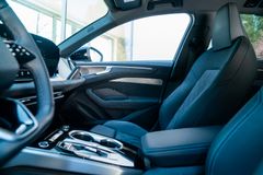 AUDI A6 Avant quattro/ TECH PRO/ S-LINE/ 21"/ LUFT.