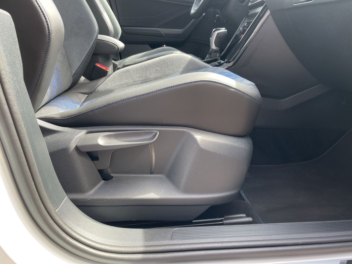 Volkswagen T-Roc - Bild 7