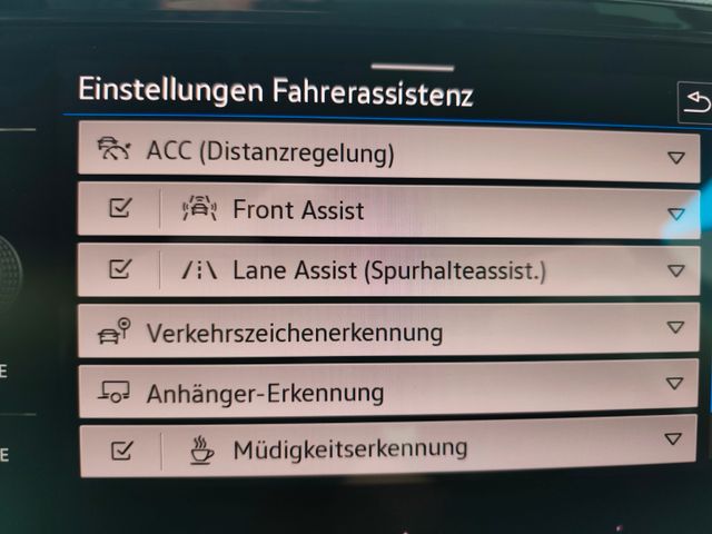 Passat Variant GTE *ACC*Navi*Ergo*AHK*Kamera*18"