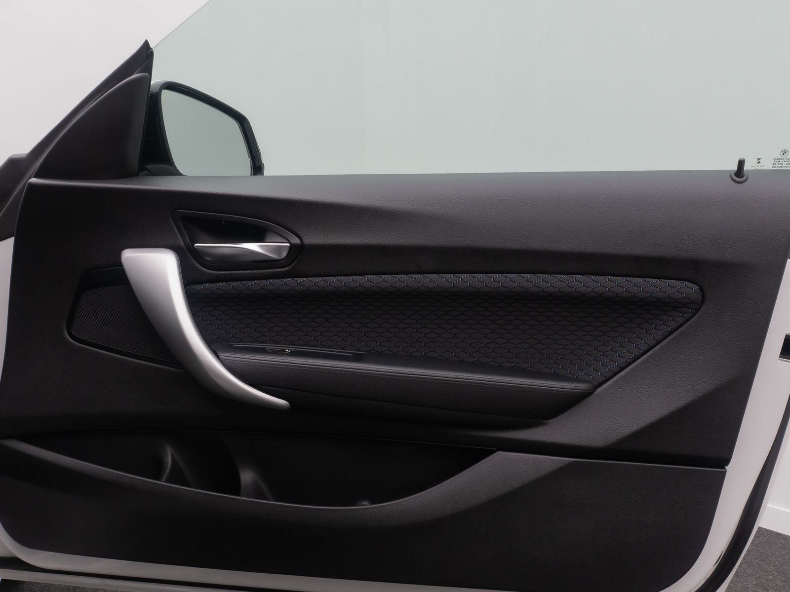 Fahrzeugabbildung BMW 220d Coupé M Sport Xenon PDC Navi GeschwindigReg