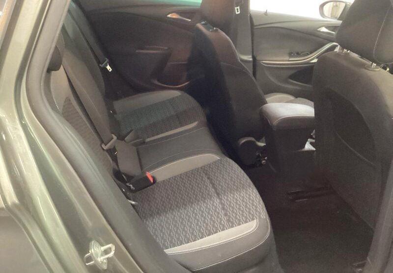 Opel Astra K 1.5 D ST Edition 1. Hand Navi AHK PDC