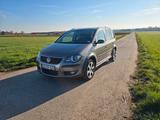 Volkswagen Touran 2.0 TDI Cross, 7- Sitze, AHK.
