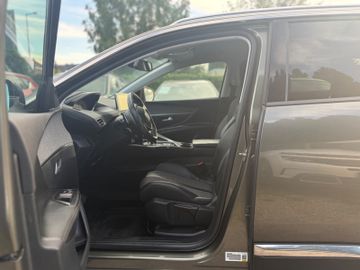 Peugeot 5008 - 9