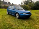 Volkswagen Golf IV 1.6 16V TÜV NEU RECARO - Volkswagen Golf aus 2000: Iv
