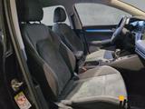 Volkswagen Golf VIII Life 2,0 TDI R-FAHRKAMERA+NAVI+ACC - Gebrauchtwagen in der Nähe & deutschlandweit