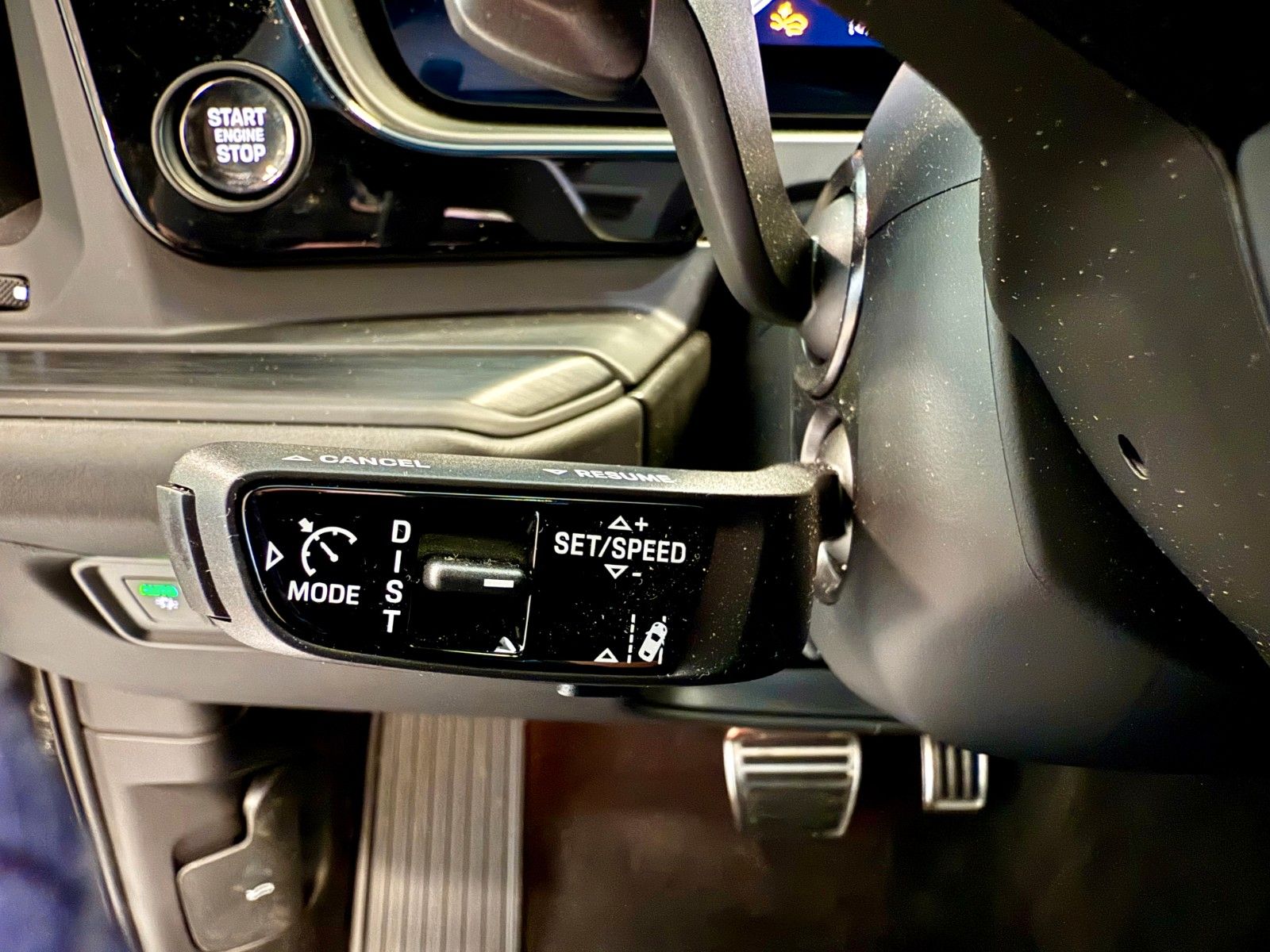 Fahrzeugabbildung Porsche Cayenne GTS SportDesign/Panorama/InnoDrive