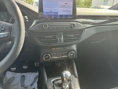 FORD Focus ST 2.3 EcoBoost LED Styling Pano ACC B&O FORD Focus ST 2.3 EcoBoost LED Styling Pano ACC B&O
