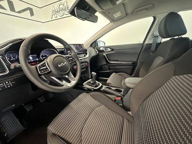 Fahrzeugabbildung Kia Ceed_sw Vision 1.4 LaneASS SHZ Navi DAB Tempomat