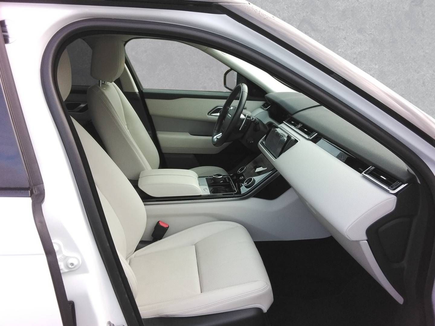 Fahrzeugabbildung Land Rover RANGE ROVER VELAR D300 R-DYNAMIC SE