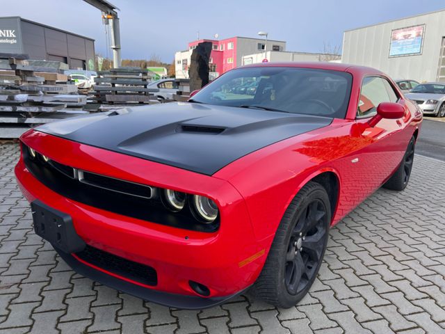 Dodge Challenger AUTOMATIK/LEDER/EURO6/XENON/PDC