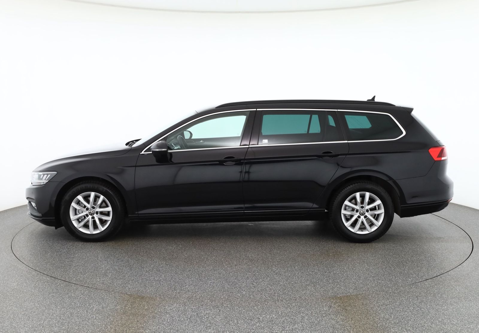 Volkswagen Passat Variant 1.5 TSI DSG Business LED Navi ACC imagem 2