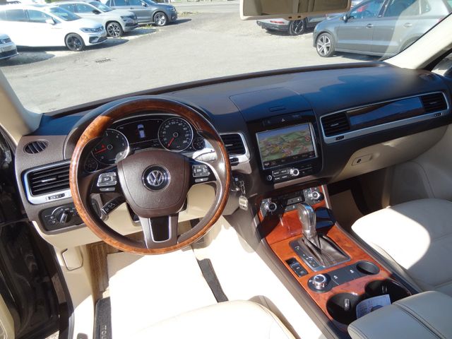 Fahrzeugabbildung Volkswagen Touareg V6 TDI/Leder/Xenon/AHK/360Kam/Navi/