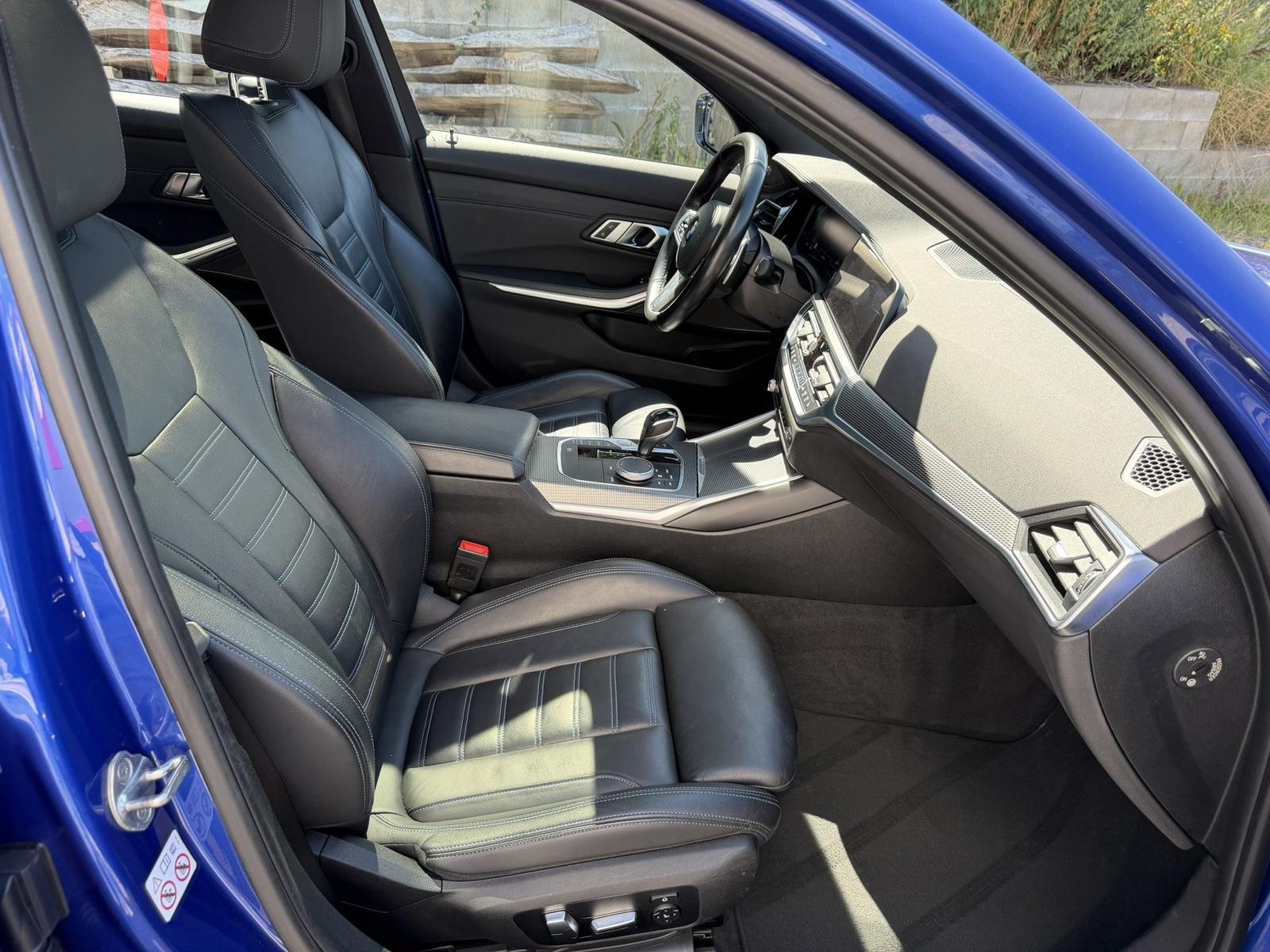 BMW 330i M Sport HeadUp LiveCockp Prof ACC HarmanKar