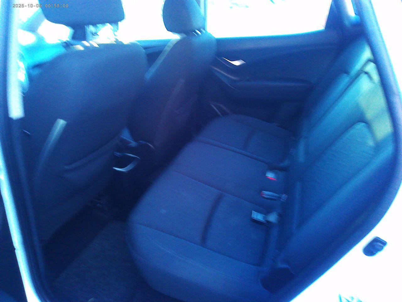 Hyundai ix20 2011 — photo 11