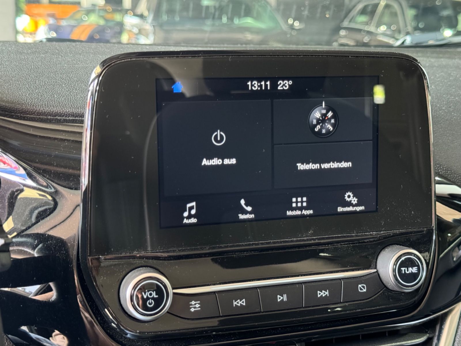 Fahrzeugabbildung Ford Fiesta Cool & Connect/APPLE/8-FACH/SZHZ/