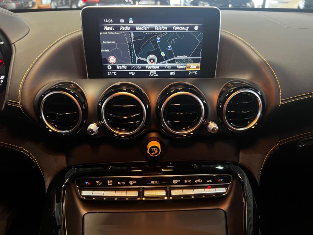 Mercedes-Benz AMG GT R