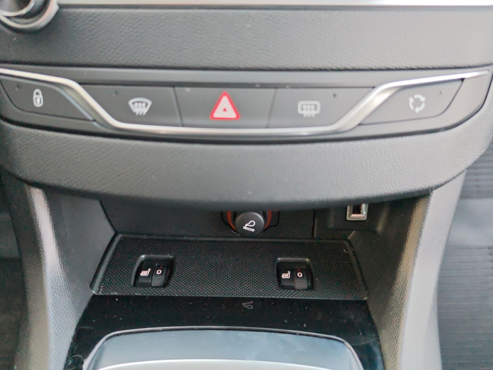 Peugeot 308 SW 1.2 Klimaauto Navi Kamera Sitzheizung