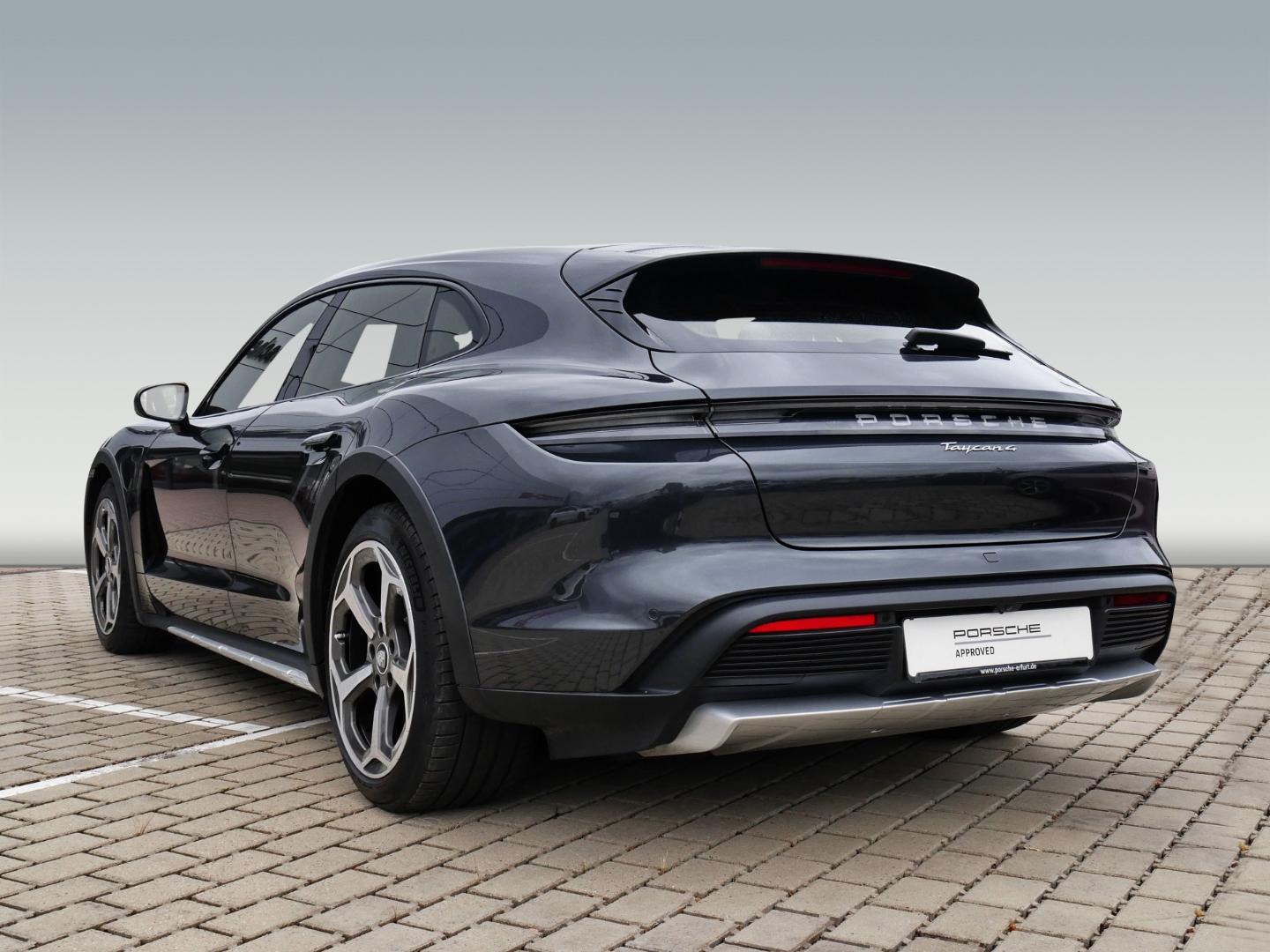 Porsche Taycan 4 Cross Turismo