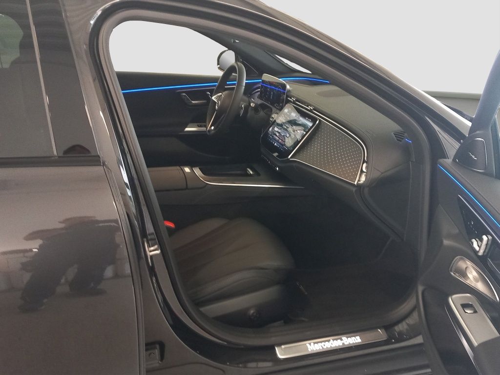 Fahrzeugabbildung Mercedes-Benz E 300 de 4M T Aut. Airmatic*AHK*Distronic*Burmes