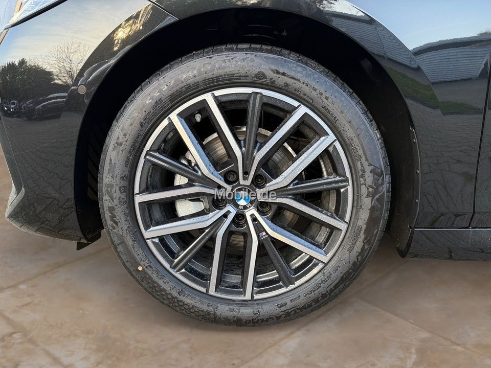 BMW 218 Active Tourer - Bild 2