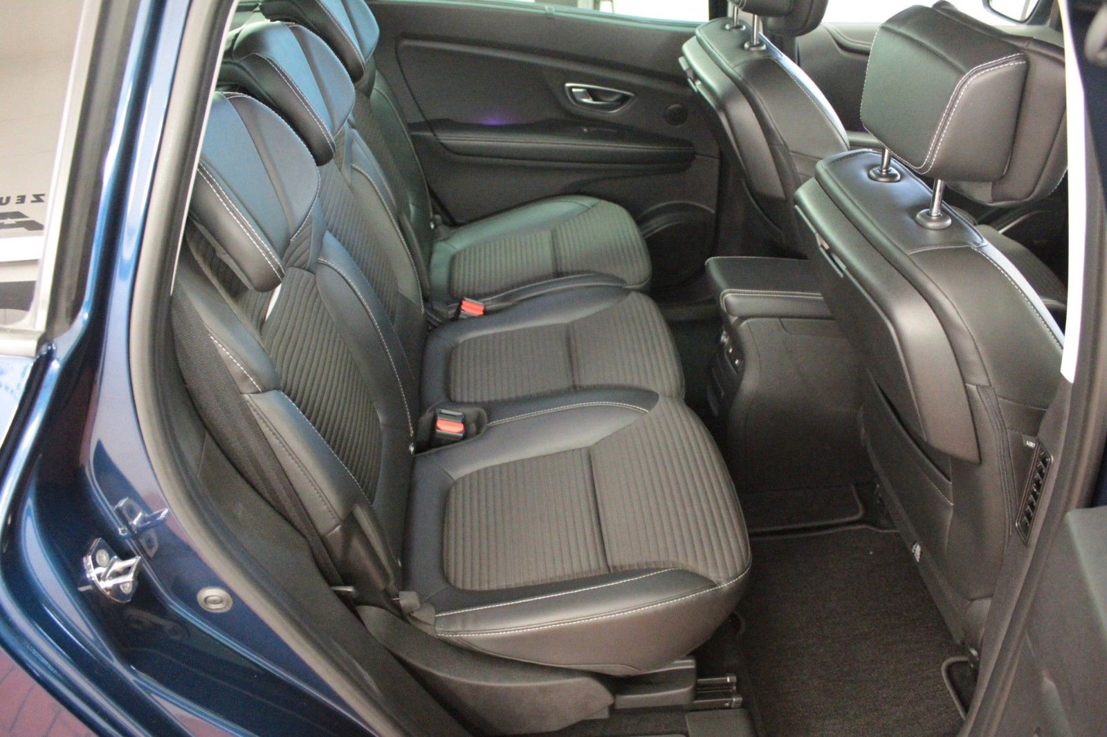 Fahrzeugabbildung Renault Grd Scenic Tce130 Bose Edition*R-Link*Sitzhzg*