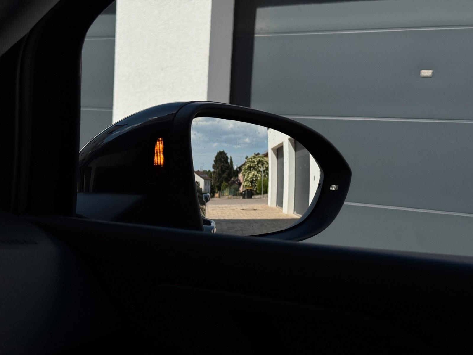 Volkswagen Golf VIII Lim. 2.0 TDI DSG Style ACC LED Sthzg, миниатюра 24
