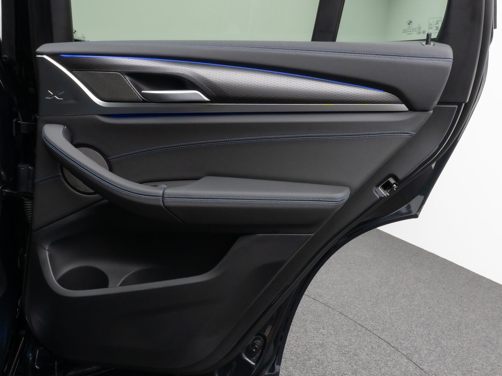 Fahrzeugabbildung BMW X3 M40i Panorama Laser 360°HUD DAB H/K Komfort