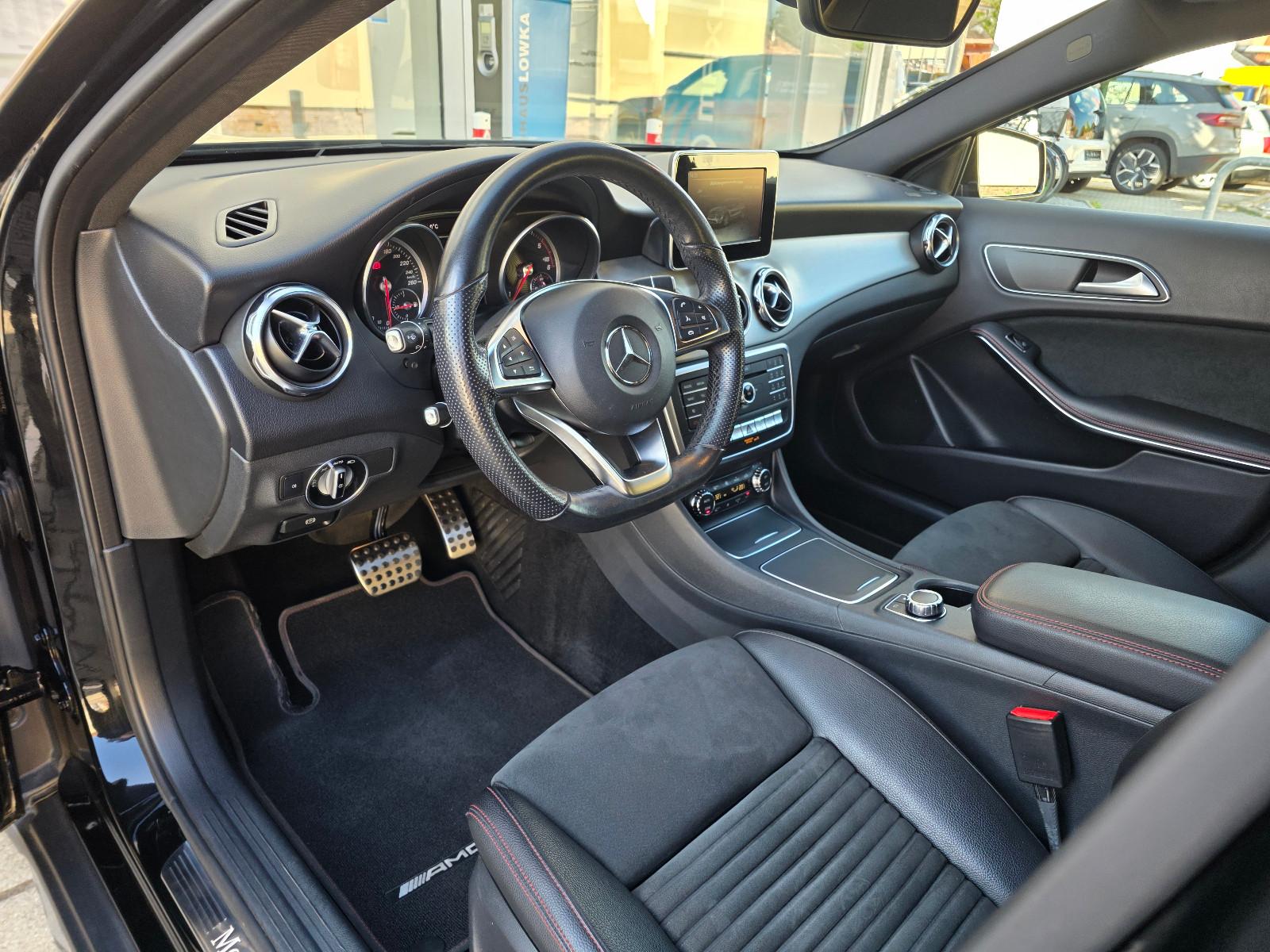 Mercedes-Benz GLA 200 CDI / d AMG Line