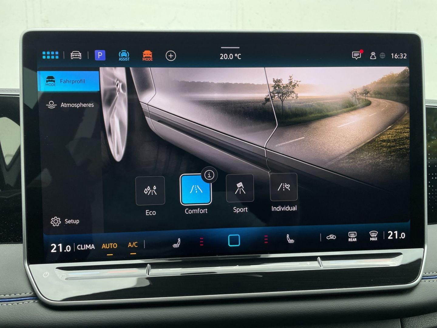 Tiguan 2.0 TDI R-Line Black Style AHK/360°Kamera