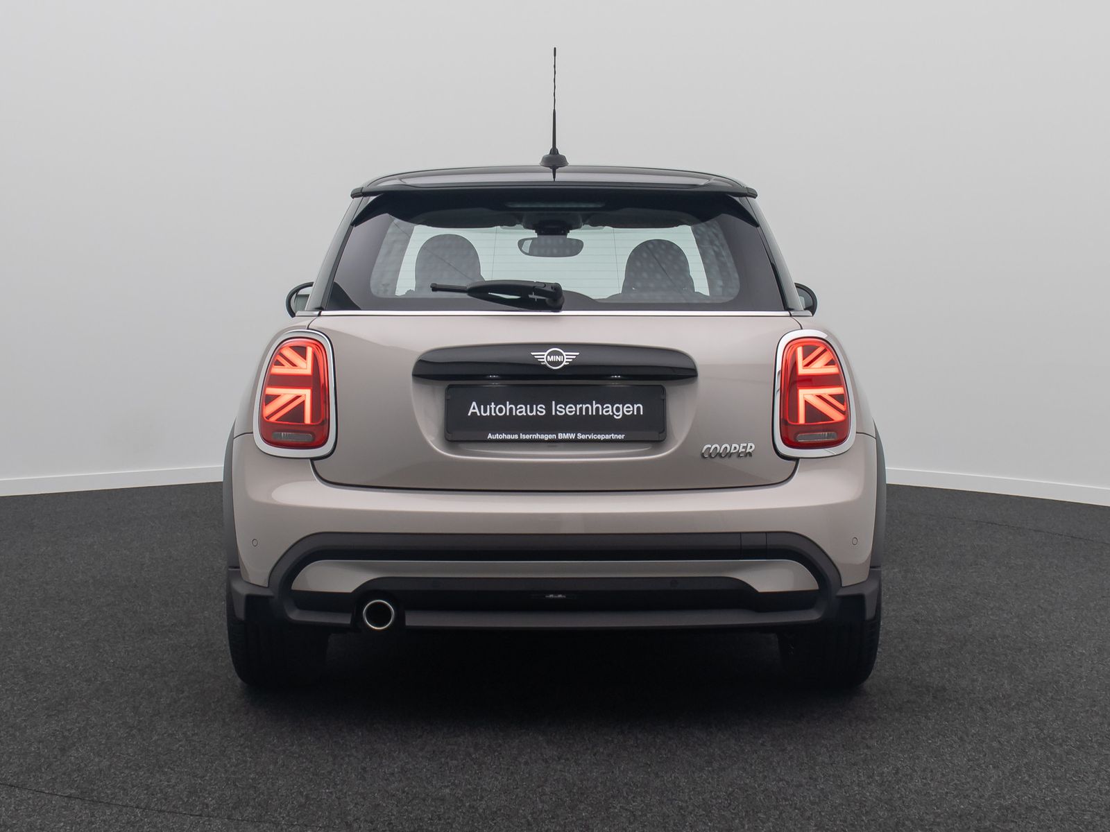 Fahrzeugabbildung MINI COOPER Trim GeschwindigReg DAB Sportsitze Leder