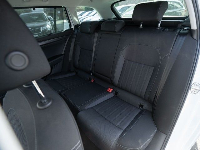 Superb Combi 1.4 iV Style DSG AHK*CANTON*360°